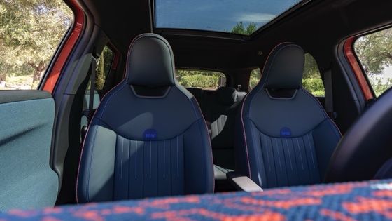 Całkowicie nowy, całkowicie elektryczny MINI Aceman SE bateria 54,2kwh z silnym silnikiem 215hp i 330Nm 7,1s przyspieszenie 0-100km/h