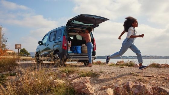 NOWY CITROEN e-Berlingo Nowy pojazd elektryczny 339km Zakres 52kwh bateria z 100kw ((136P.s) Moc silnika i 132km/h prędkość maksymalna