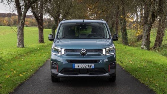 NOWY CITROEN e-Berlingo Nowy pojazd elektryczny 339km Zakres 52kwh bateria z 100kw ((136P.s) Moc silnika i 132km/h prędkość maksymalna