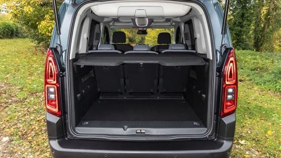 NOWY CITROEN e-Berlingo Nowy pojazd elektryczny 339km Zakres 52kwh bateria z 100kw ((136P.s) Moc silnika i 132km/h prędkość maksymalna