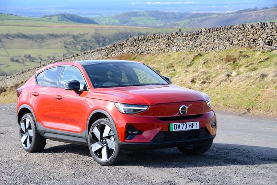 EV Volvo EC40 Ultimate Twin Motor z WLTP 326Miles 4,7sec przyspieszenie 0-62mph 408hp silnik konny