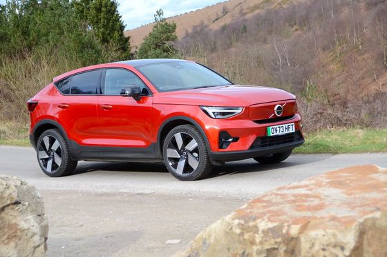 EV Volvo EC40 Ultimate Twin Motor z WLTP 326Miles 4,7sec przyspieszenie 0-62mph 408hp silnik konny