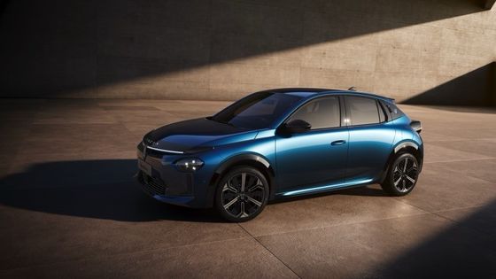 Pierwszy samochód elektryczny Lancie Ypsilon z silnikiem z przodu o mocy 154 koni i 260 Nm.