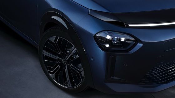 Pierwszy samochód elektryczny Lancie Ypsilon z silnikiem z przodu o mocy 154 koni i 260 Nm.