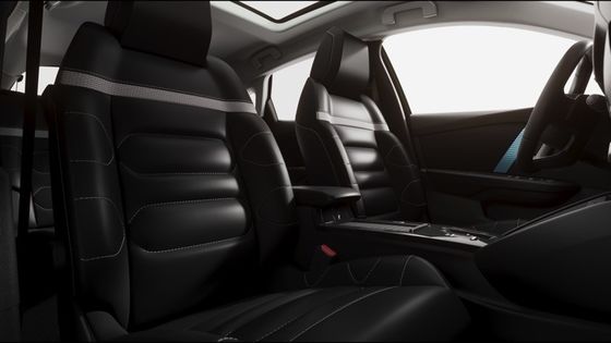 Przyzwoity napęd E-C4 Citroena z mocą 115kw (156ps) Przy maksymalnej prędkości 150km/h Bateria litowo-jonowa 54kwh