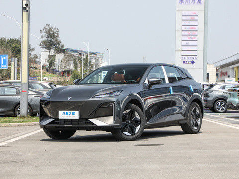 Najnowszy HUAWEI System DEEPAL S07 2024 EREV z 121 km CLTC0.5h Szybkie ładowanie 175kW Maksymalna moc 320N.m Tork