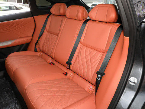 Najnowszy HUAWEI System DEEPAL S07 2024 EREV z 121 km CLTC0.5h Szybkie ładowanie 175kW Maksymalna moc 320N.m Tork