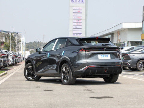 Najnowszy HUAWEI System DEEPAL S07 2024 EREV z 121 km CLTC0.5h Szybkie ładowanie 175kW Maksymalna moc 320N.m Tork