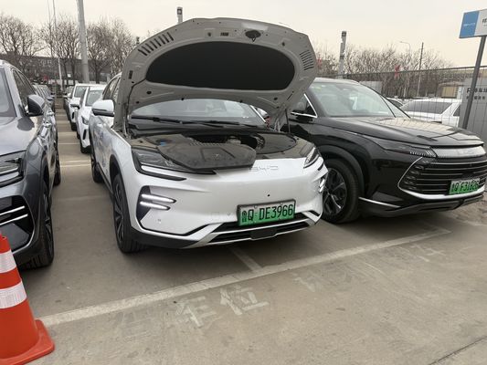 Stosowane pojazdy nowej energii / BYD, Volkswagen, Great Wall, Geely, Li Auto, Xiaomi itp. w wieku 2-5 lub 6-10 lat z raportami inspekcji ze strony trzeciej.