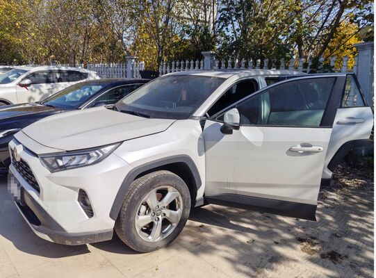 Używana Toyota RAV4 Rongfang CVT z napędem na dwa koła, wersja stylowa / bezstopniowa skrzynia biegów / SUV / model 2022, 2.0L / 5-osobowa, z raportami z testów niezależnych.
