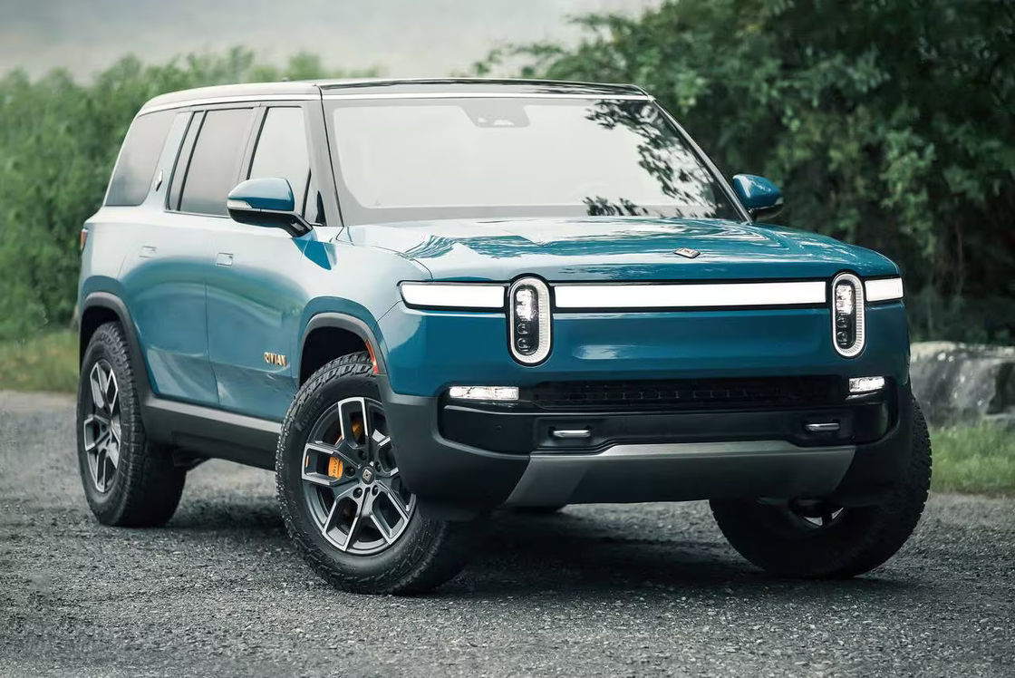 2023 RIVIAN R1S 800P.S Cztery silniki 660km zasięg 7 miejsc All Electric Powertrain SUV