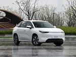 Czysty pojazd elektryczny Geely Cao Cao 60 EV z wymienną baterią i zasięgiem 415 km & 150 km/h